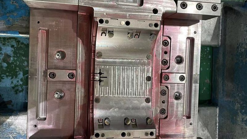 精密拉伸模具参数：看懂这六项才算入门