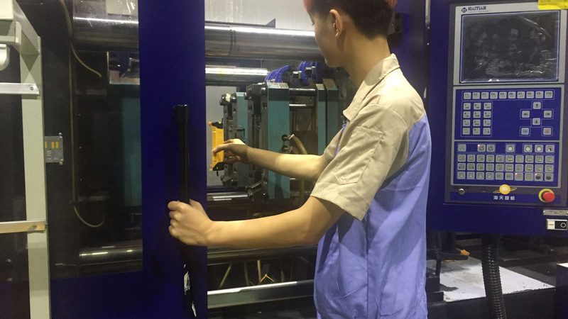 模具定制与加工：看似相近实则不同的两件事